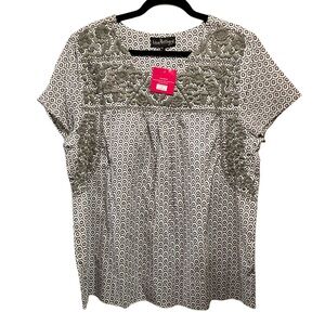 Liza Byrd Women's White and Gray Embroidered Patterned Blouse NWT Size XL